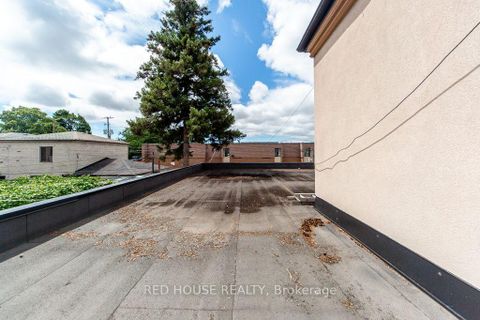 Photo 25 at 658 Vaughan Road, Oakwood Village, Toronto