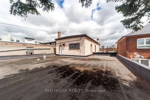 Photo 27 at 658 Vaughan Road, Oakwood Village, Toronto