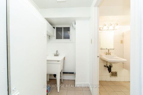 Photo 33 at 658 Vaughan Road, Oakwood Village, Toronto