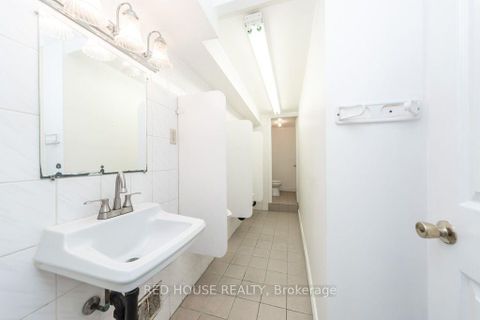 Photo 34 at 658 Vaughan Road, Oakwood Village, Toronto