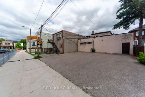 Photo 37 at 658 Vaughan Road, Oakwood Village, Toronto