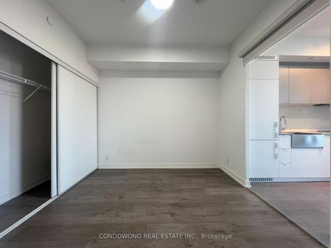 Photo 3 at 619 - 270 Dufferin Street, South Parkdale, Toronto