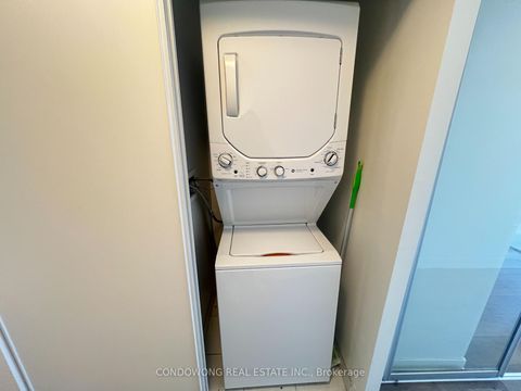 Photo 6 at 619 - 270 Dufferin Street, South Parkdale, Toronto