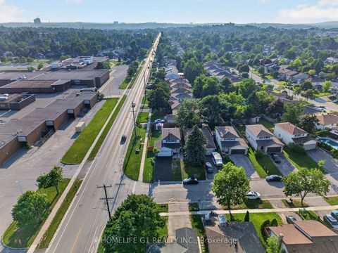 Photo 2 at 2 Fletcher Drive, Grove East, Barrie