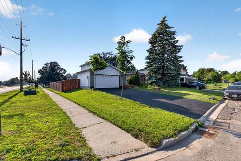 Photo 8 at 2 Fletcher Drive, Grove East, Barrie