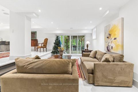 Photo 5 at . - 150 Sandringham Drive, Westgate, Toronto