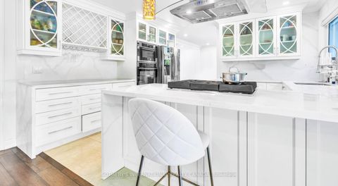 Photo 3 at 88 Olsen Drive, Donalda, Toronto