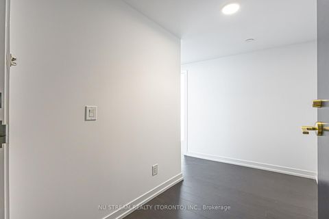 Photo 2 at 1512 - 85 Wood Street, Yonge Corridor, Toronto