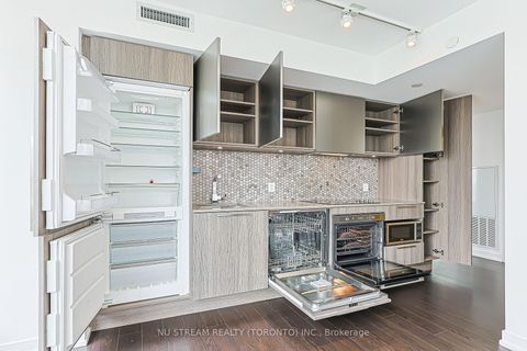 Photo 9 at 1512 - 85 Wood Street, Yonge Corridor, Toronto