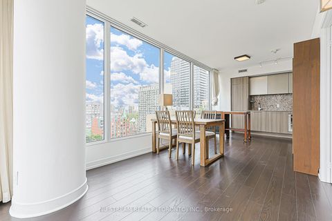 Photo 15 at 1512 - 85 Wood Street, Yonge Corridor, Toronto