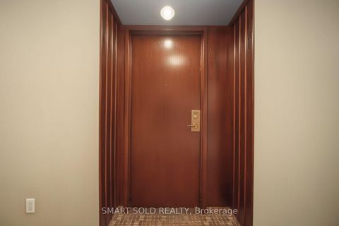 Photo 6 at 205 - 28 Hollywood Avenue, Willowdale East, Toronto