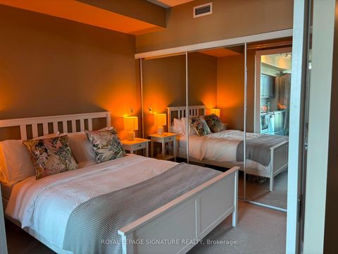 Photo 2 at 868 - 209 Fort York Boulevard, Niagara, Toronto