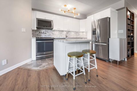 Photo 2 at 507 - 600 Fleet Street, Niagara, Toronto
