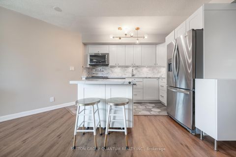 Photo 3 at 507 - 600 Fleet Street, Niagara, Toronto