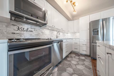 Photo 4 at 507 - 600 Fleet Street, Niagara, Toronto