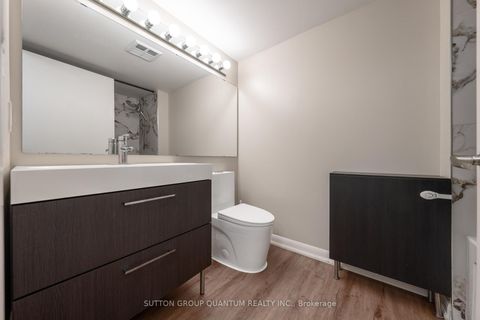 Photo 15 at 507 - 600 Fleet Street, Niagara, Toronto