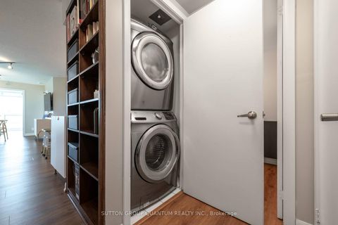 Photo 17 at 507 - 600 Fleet Street, Niagara, Toronto