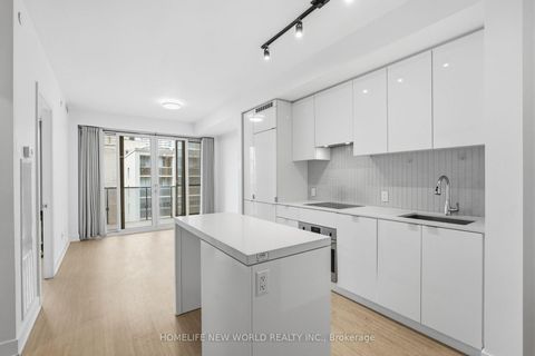 Photo 4 at 2106 - 7 Grenville Street, Bay Street Corridor, Toronto