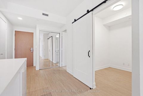 Photo 10 at 2106 - 7 Grenville Street, Bay Street Corridor, Toronto
