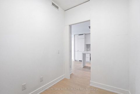 Photo 15 at 2106 - 7 Grenville Street, Bay Street Corridor, Toronto
