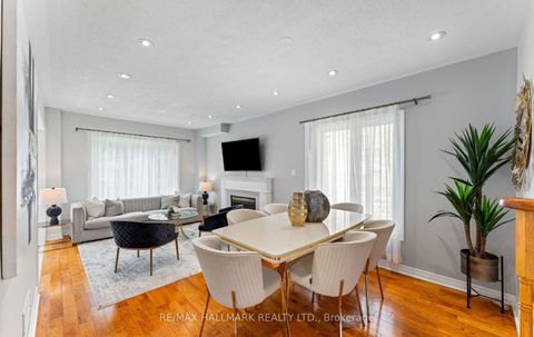 Photo 8 at 17 Rushingbrook Drive, Rouge Woods, Richmond Hill