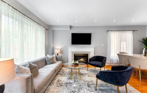 Photo 12 at 17 Rushingbrook Drive, Rouge Woods, Richmond Hill