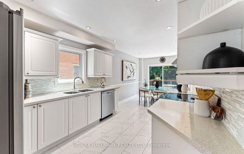 Photo 17 at 17 Rushingbrook Drive, Rouge Woods, Richmond Hill