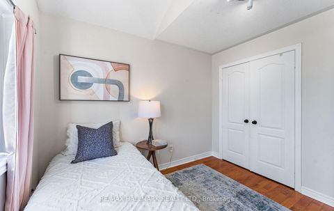 Photo 29 at 17 Rushingbrook Drive, Rouge Woods, Richmond Hill