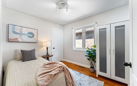 Photo 30 at 17 Rushingbrook Drive, Rouge Woods, Richmond Hill