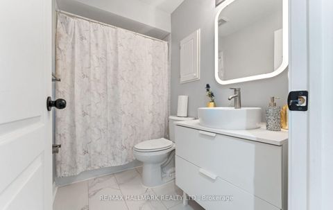 Photo 31 at 17 Rushingbrook Drive, Rouge Woods, Richmond Hill