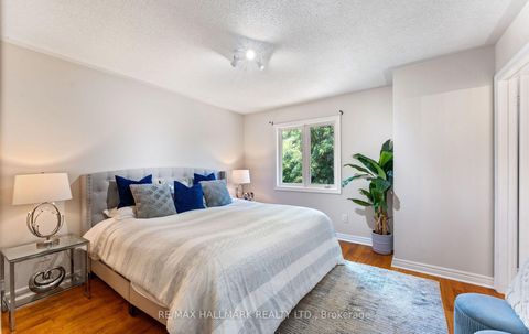 Photo 32 at 17 Rushingbrook Drive, Rouge Woods, Richmond Hill