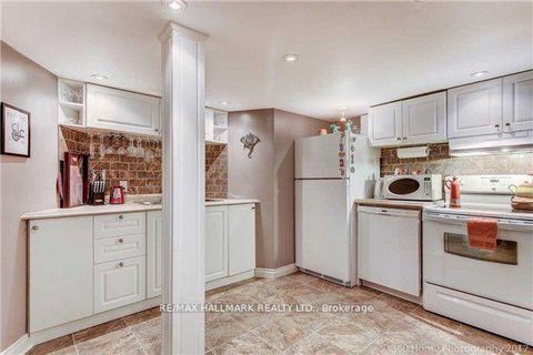 Photo 38 at 17 Rushingbrook Drive, Rouge Woods, Richmond Hill