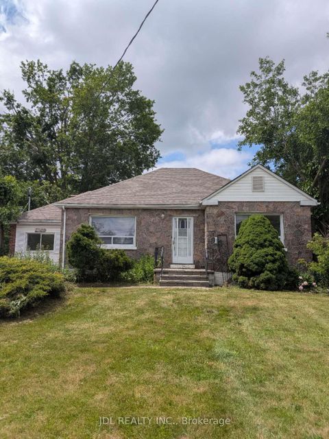 Photo 1 at 7900 Yonge Street, Stroud, Innisfil