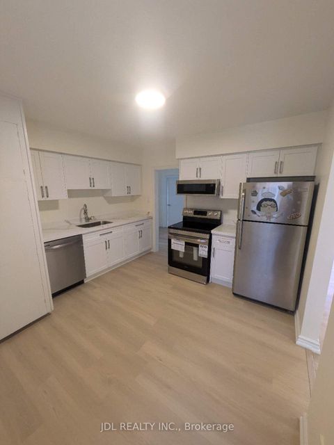 Photo 3 at 7900 Yonge Street, Stroud, Innisfil