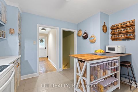 Photo 14 at 98 Don Mor Drive, Central Newmarket, Newmarket