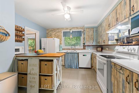 Photo 16 at 98 Don Mor Drive, Central Newmarket, Newmarket