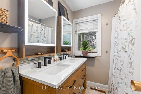 Photo 17 at 98 Don Mor Drive, Central Newmarket, Newmarket