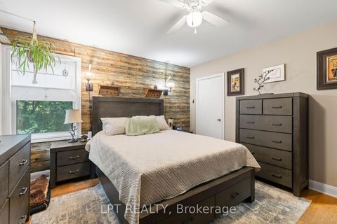Photo 20 at 98 Don Mor Drive, Central Newmarket, Newmarket