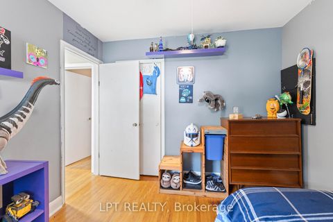 Photo 23 at 98 Don Mor Drive, Central Newmarket, Newmarket