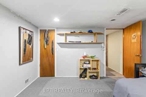 Photo 27 at 98 Don Mor Drive, Central Newmarket, Newmarket