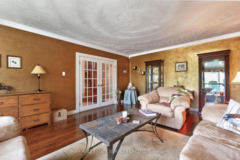 Photo 10 at 46 Summitcrest Drive, Richview, Toronto
