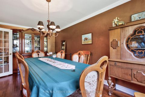 Photo 13 at 46 Summitcrest Drive, Richview, Toronto