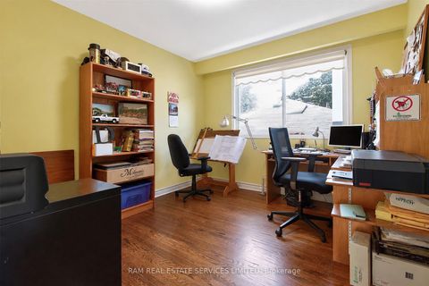 Photo 22 at 46 Summitcrest Drive, Richview, Toronto