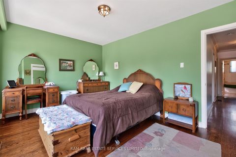 Photo 24 at 46 Summitcrest Drive, Richview, Toronto
