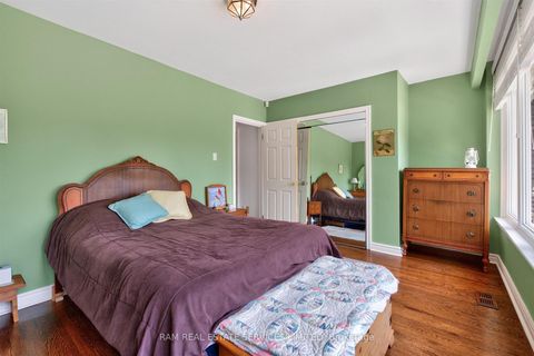 Photo 25 at 46 Summitcrest Drive, Richview, Toronto
