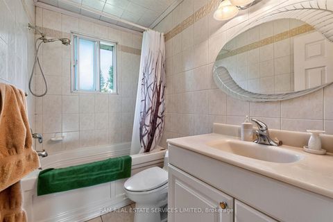 Photo 29 at 46 Summitcrest Drive, Richview, Toronto