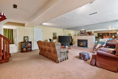 Photo 33 at 46 Summitcrest Drive, Richview, Toronto