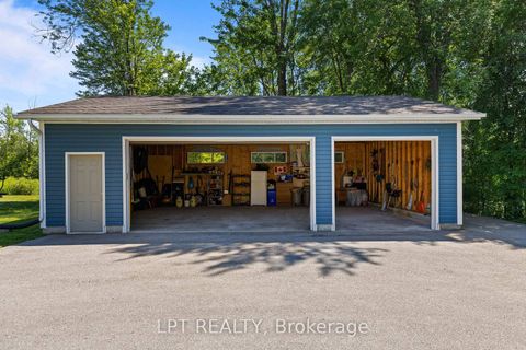Photo 9 at 173 Lake Drive E, Historic Lakeshore Communities, Georgina