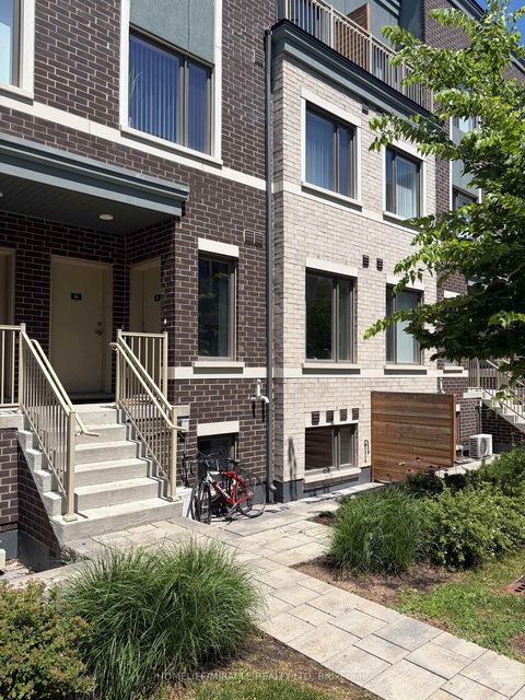 Photo 2 at 87 - 20 William Jackson Way, New Toronto, Toronto