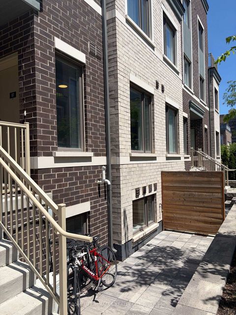 Photo 4 at 87 - 20 William Jackson Way, New Toronto, Toronto